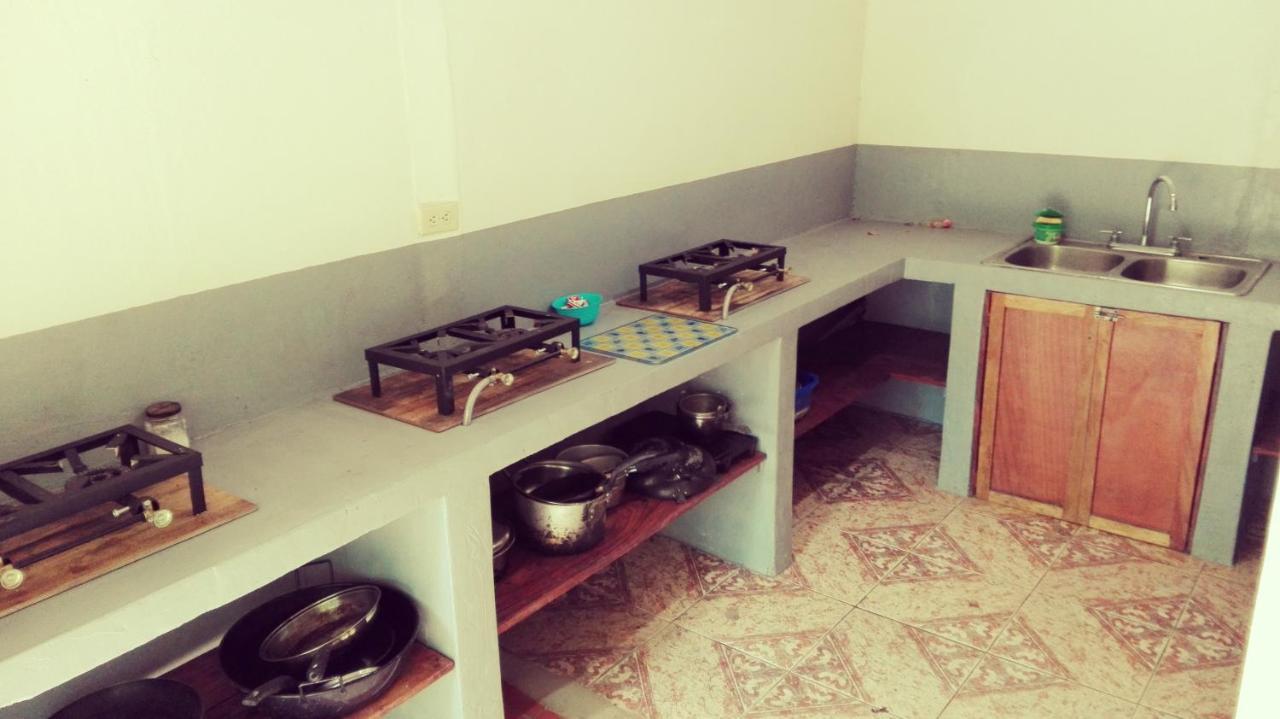 Tiki Dorm Villa Санта Каталина Екстериор снимка