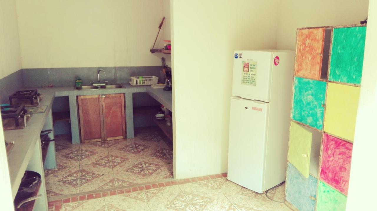 Tiki Dorm Villa Санта Каталина Екстериор снимка