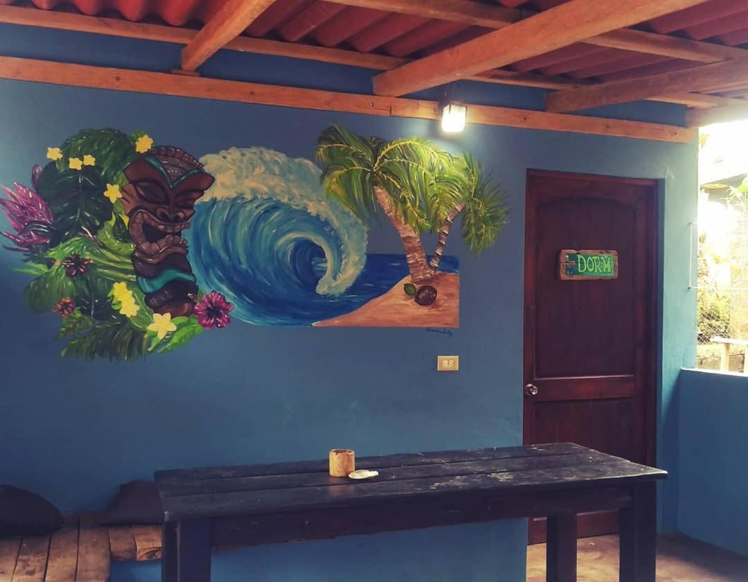 Tiki Dorm Villa Санта Каталина Екстериор снимка