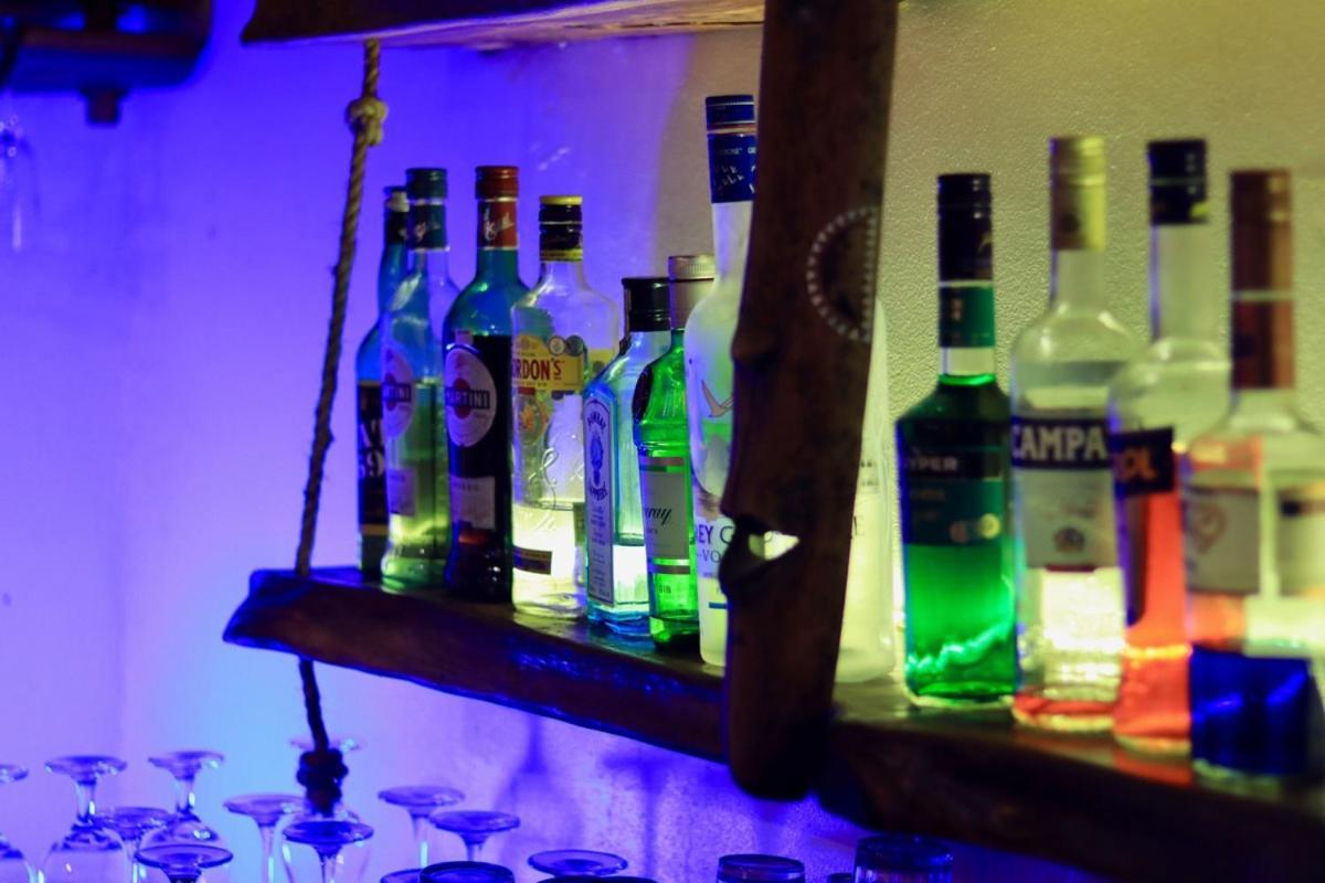 Tiki Dorm Villa Санта Каталина Екстериор снимка